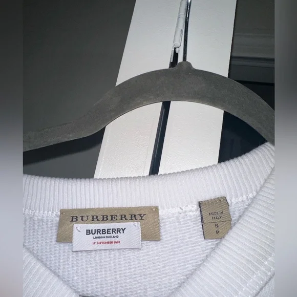 Burberry white crewneck sweatshirt 2018 collection
